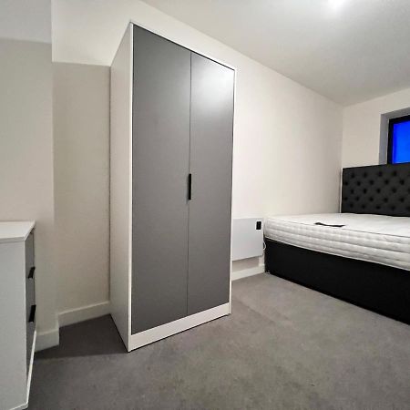 Affordable Apartments In Manchester City Centre Close To Trafford Exterior photo