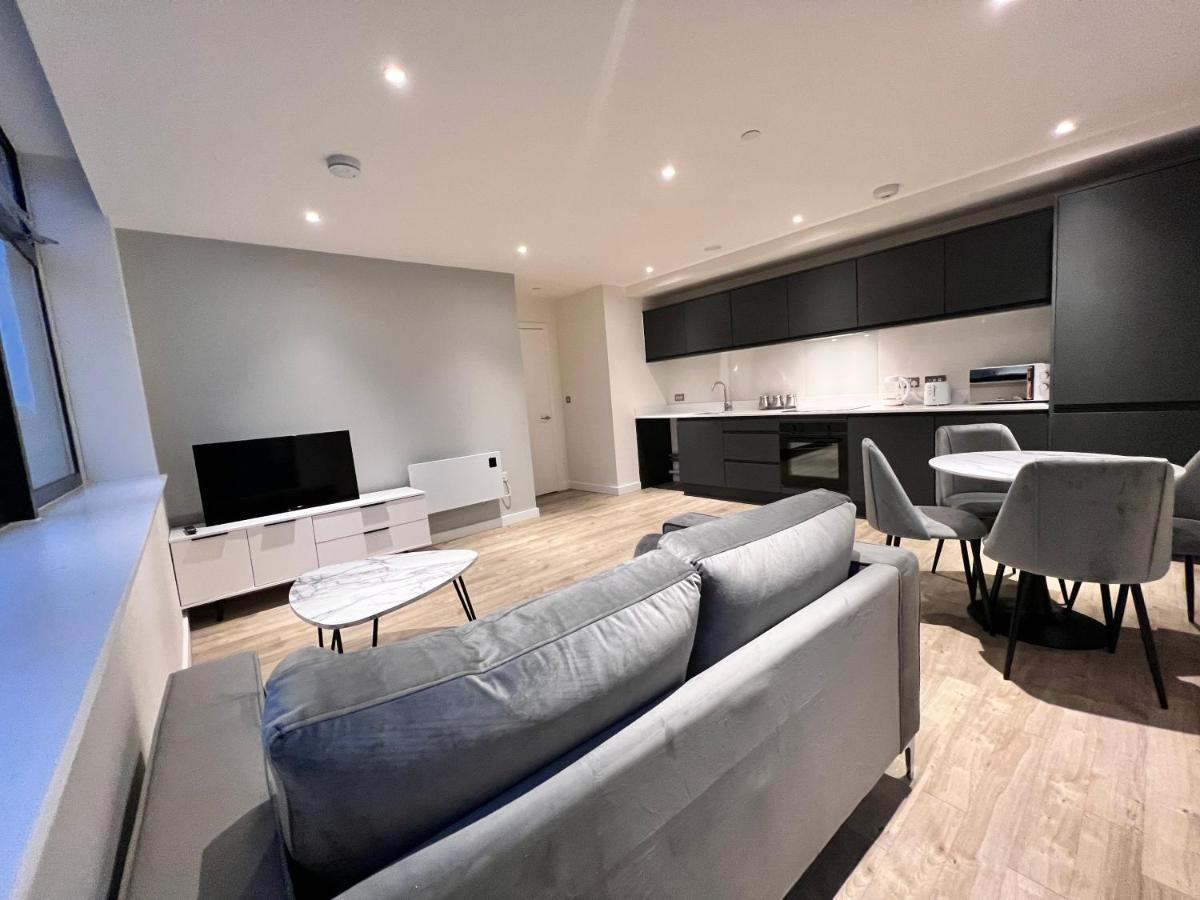 Affordable Apartments In Manchester City Centre Close To Trafford Exterior photo